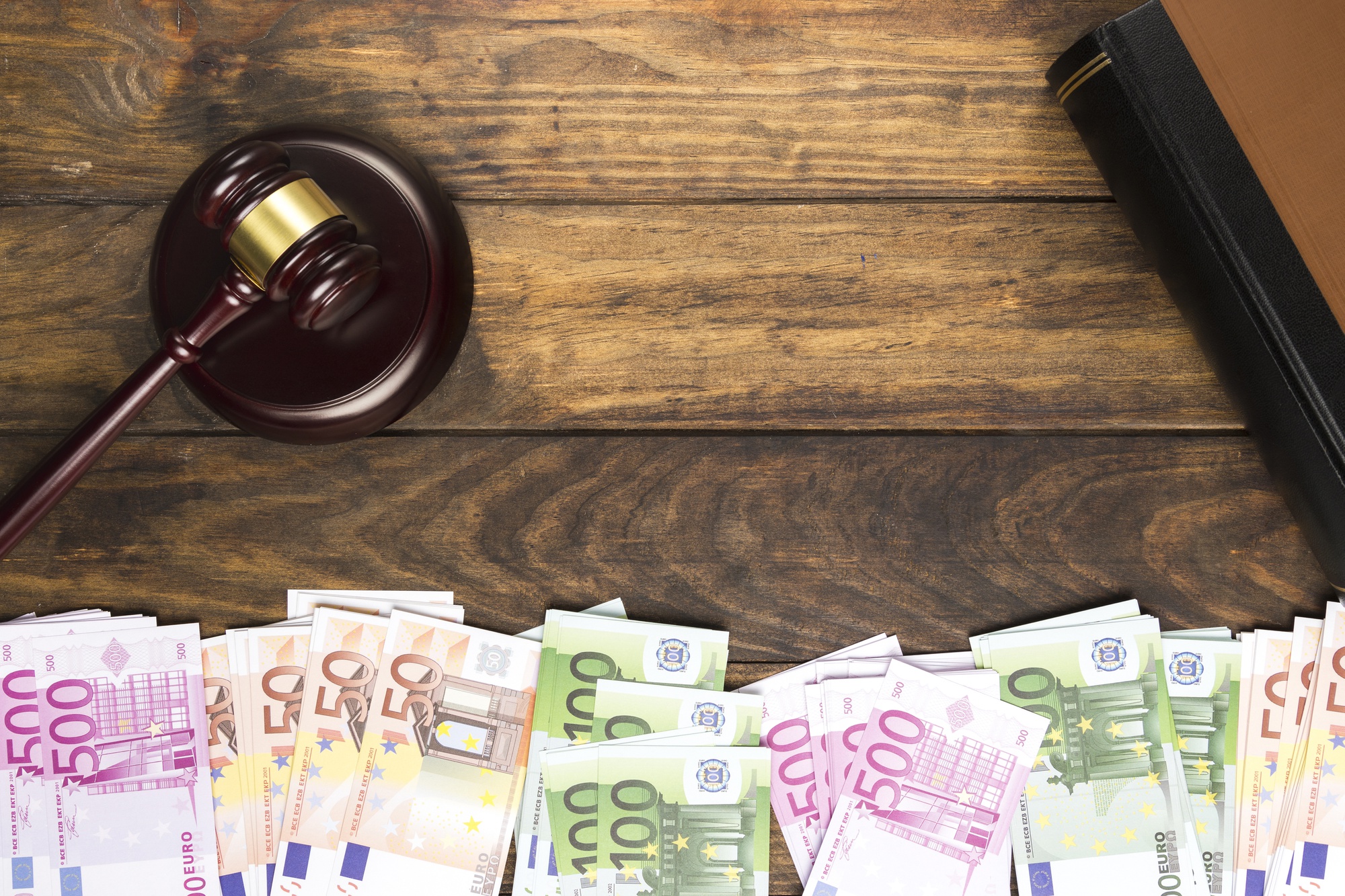 بهترین وکیل مالیات تهران